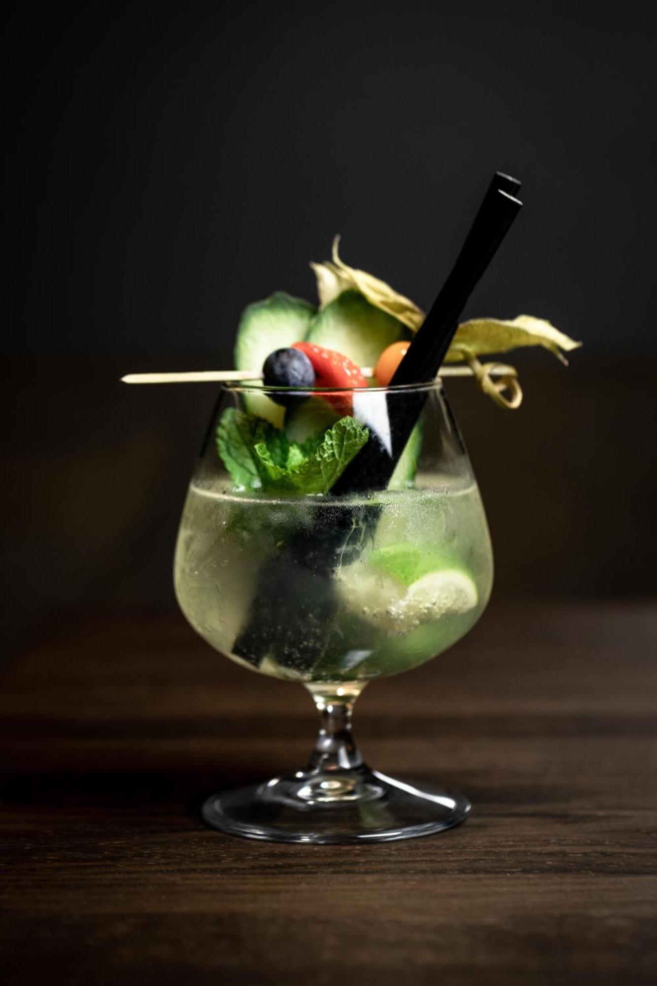 Kpm Hotel & Residences 柏林 外观 照片 A fruit salad cocktail
